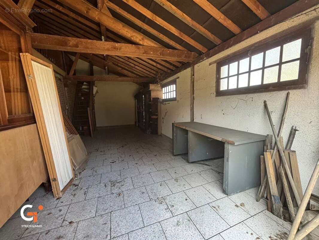 Maison à LES HOGUES