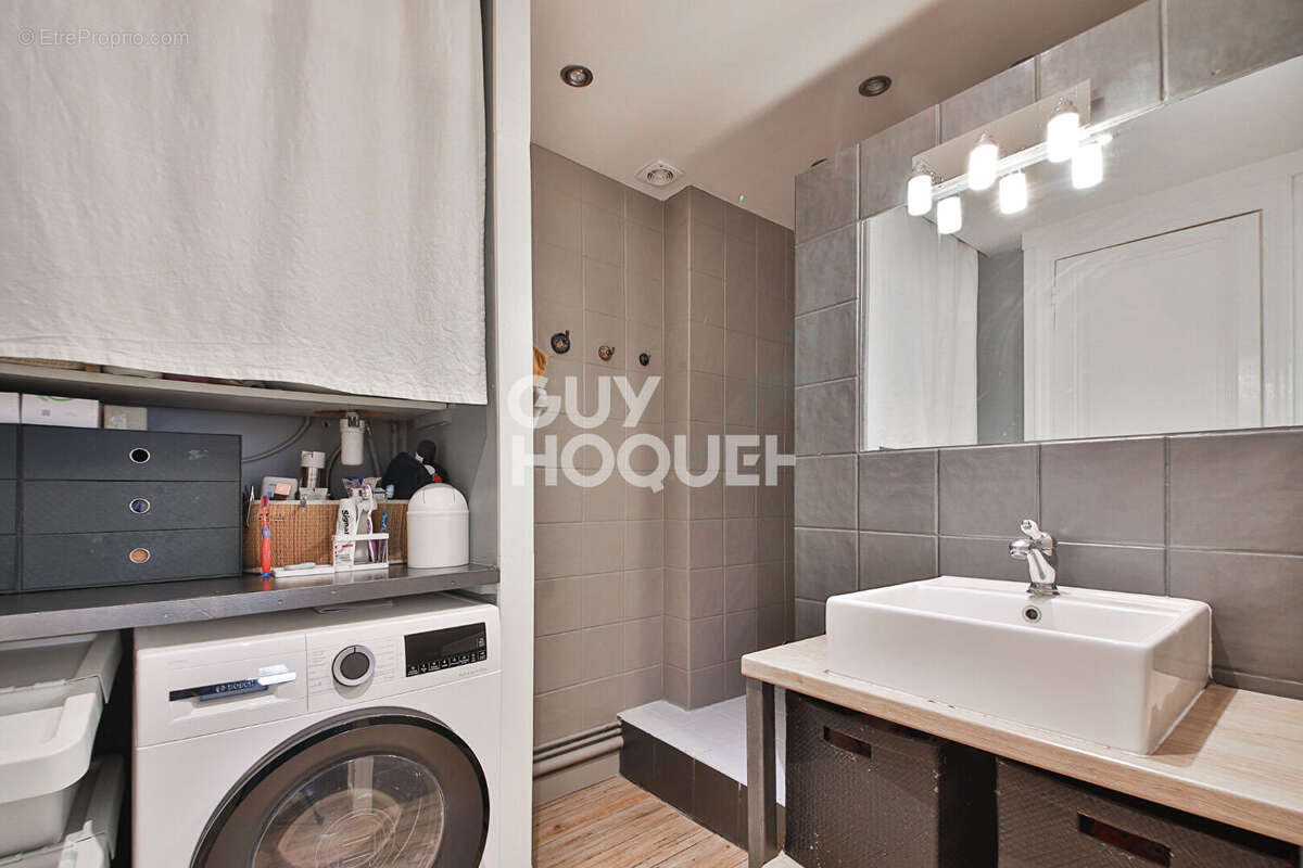 Appartement à PARIS-15E