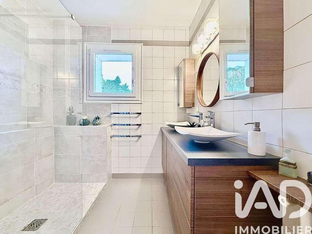 Photo 4 - Appartement à SAINTE-FOY-LES-LYON