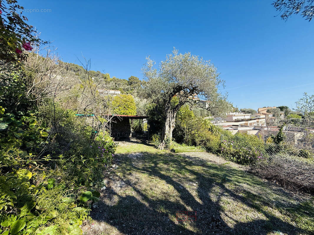 Maison à EZE