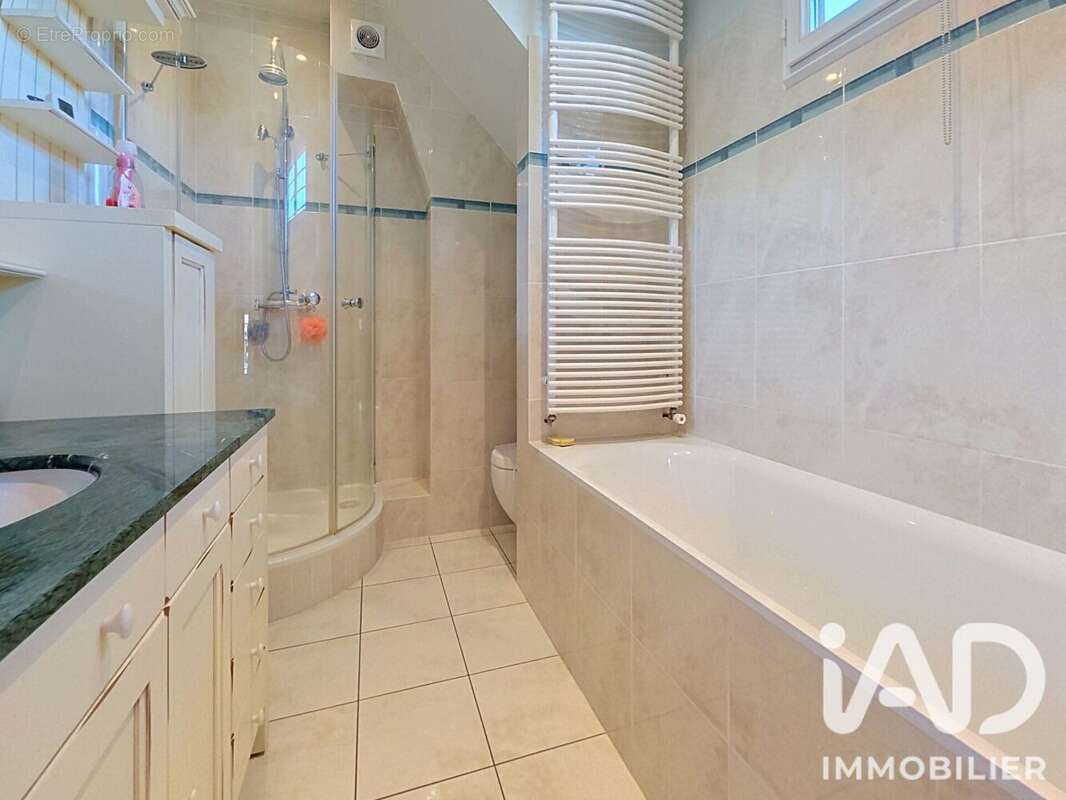 Photo 9 - Maison à LE RAINCY