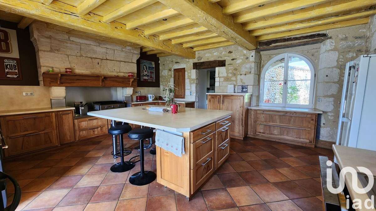 Maison 342 m² à Jaure  - photo 6