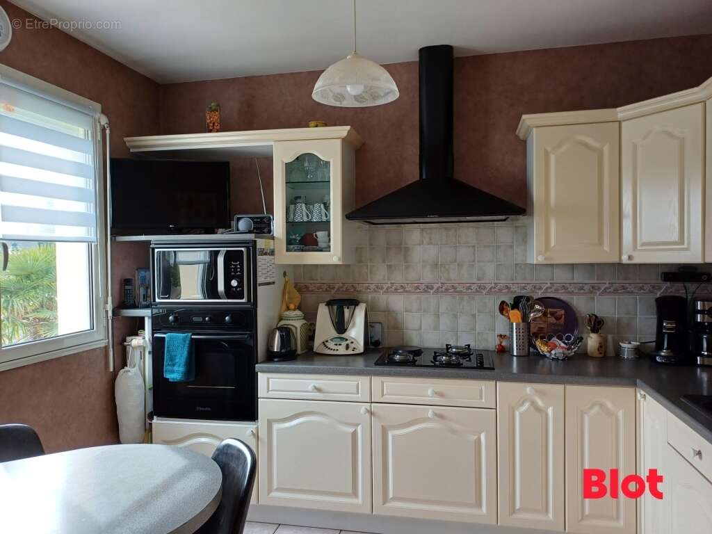 Maison à LOUVIGNE-DE-BAIS