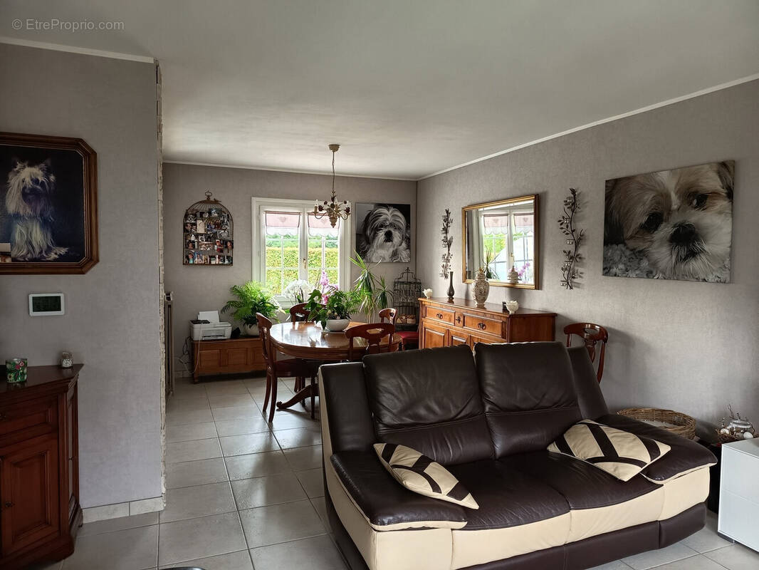 Maison de 125m² avec Piscine 1 - Maison à SAINT-JUST-EN-CHAUSSEE