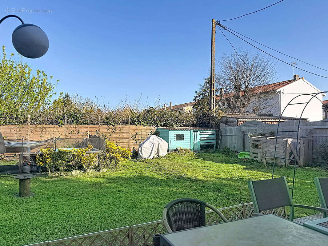 Maison à VILLENAVE-D'ORNON