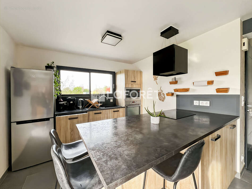 Maison à LE TREVOUX