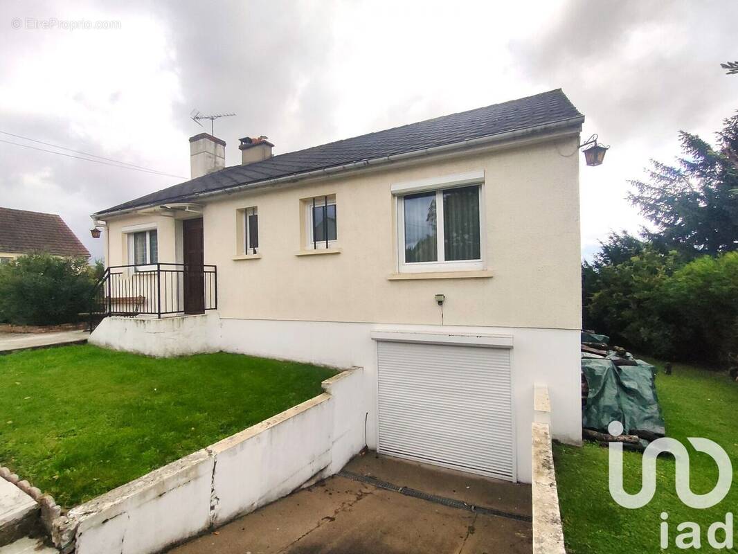 Photo 1 - Maison à COURGENAY