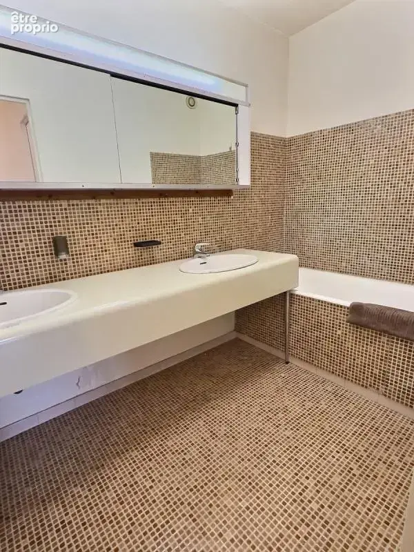 APPARTEMENT FAMILIAL 129 m2 - Résidence de Standing " Les Princes" NOISY LE ROI - 735560 € - photo 12