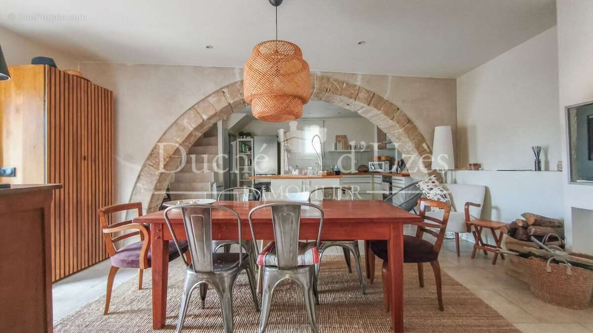 Photo 2 - Maison à UZES