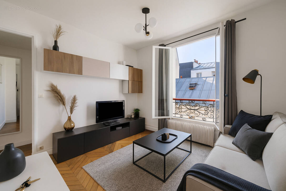 Appartement à PARIS-15E