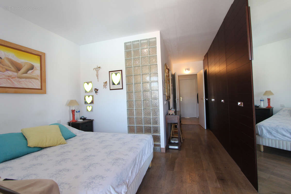 Appartement à LA COLLE-SUR-LOUP