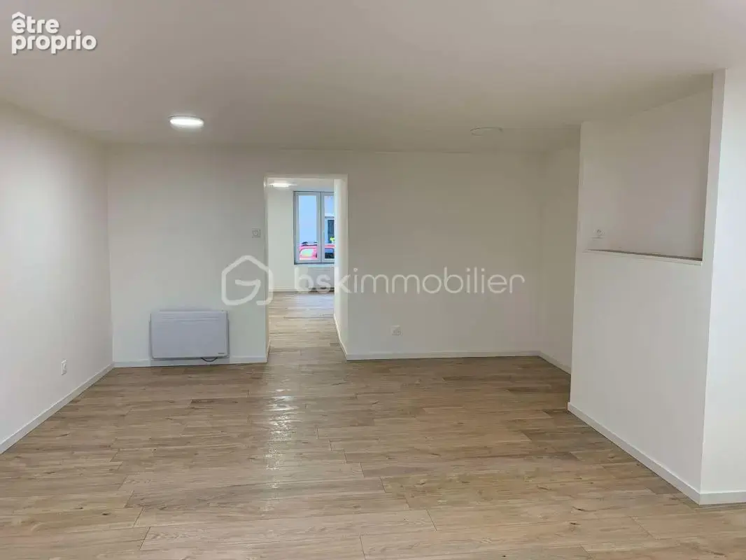 Immeuble  3 logements + garage – Partiellement rénové - photo 10