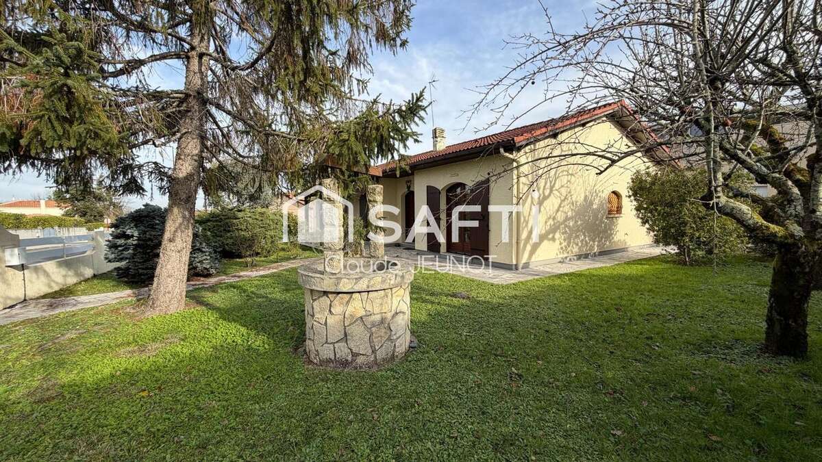 Photo 2 - Maison à BASSENS