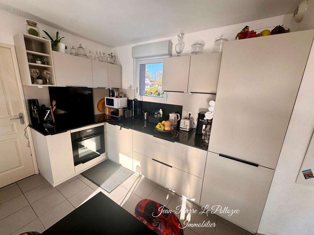 Appartement à PELISSANNE