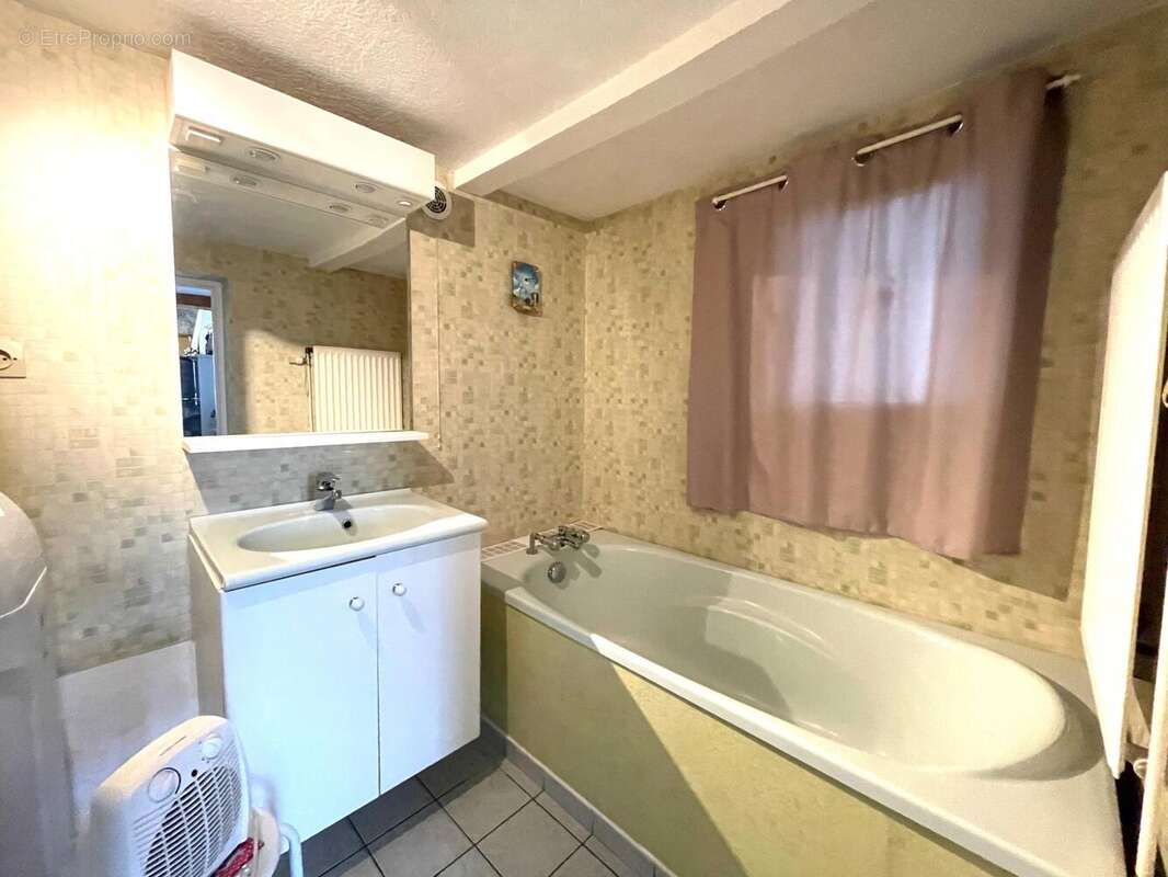 Photo 4 - Maison à ESTAIRES