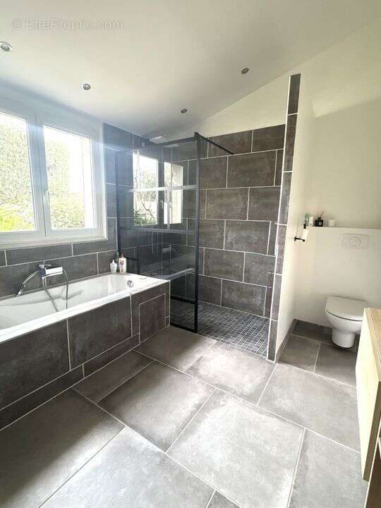 Maison à ROCHEFORT-DU-GARD