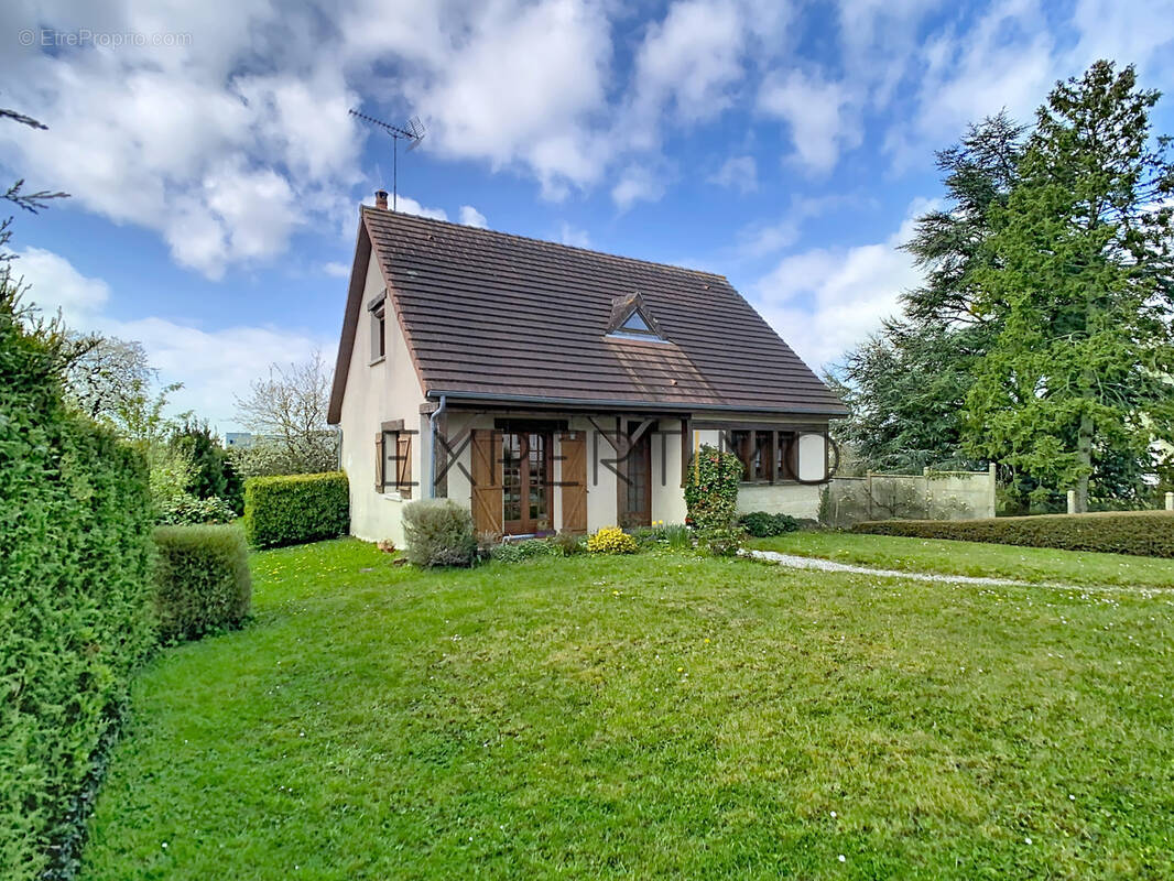 Maison à VILLERS-BOCAGE