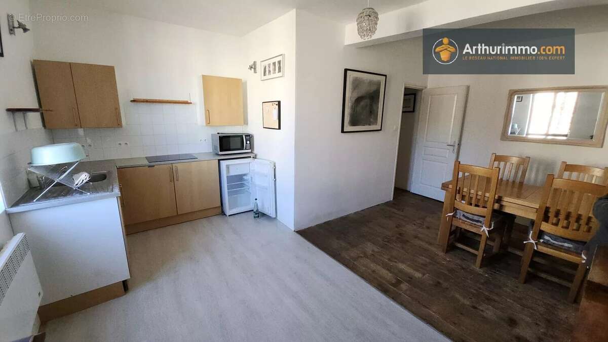 Maison à SAINTE-COLOMBE-SUR-L&#039;HERS