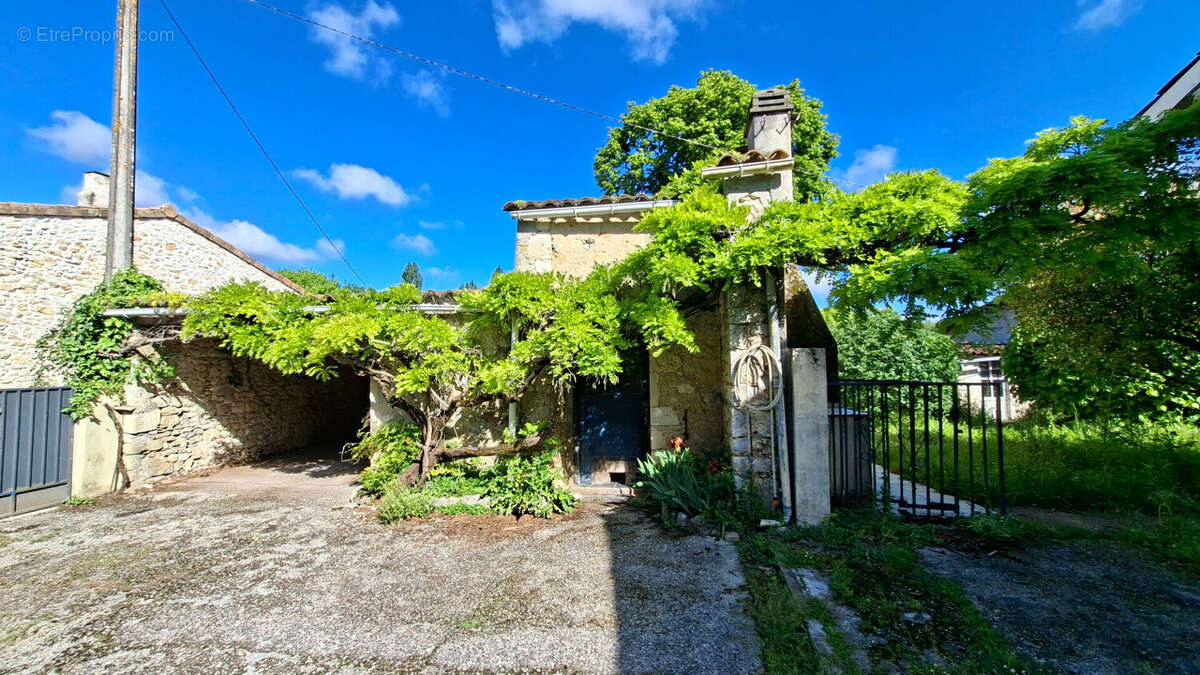 Maison à SAINT-LAURENT-MEDOC