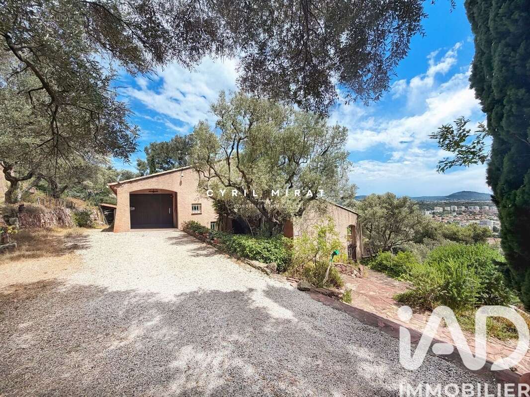 Photo 2 - Maison à TOULON
