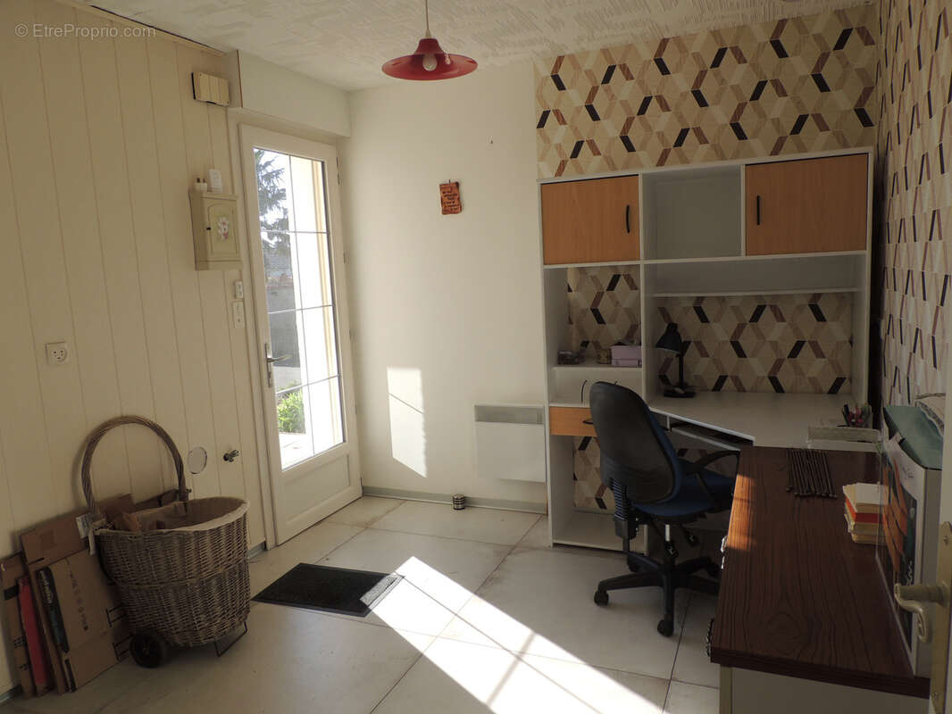 Maison à SAINT-MARTIN-DES-NOYERS