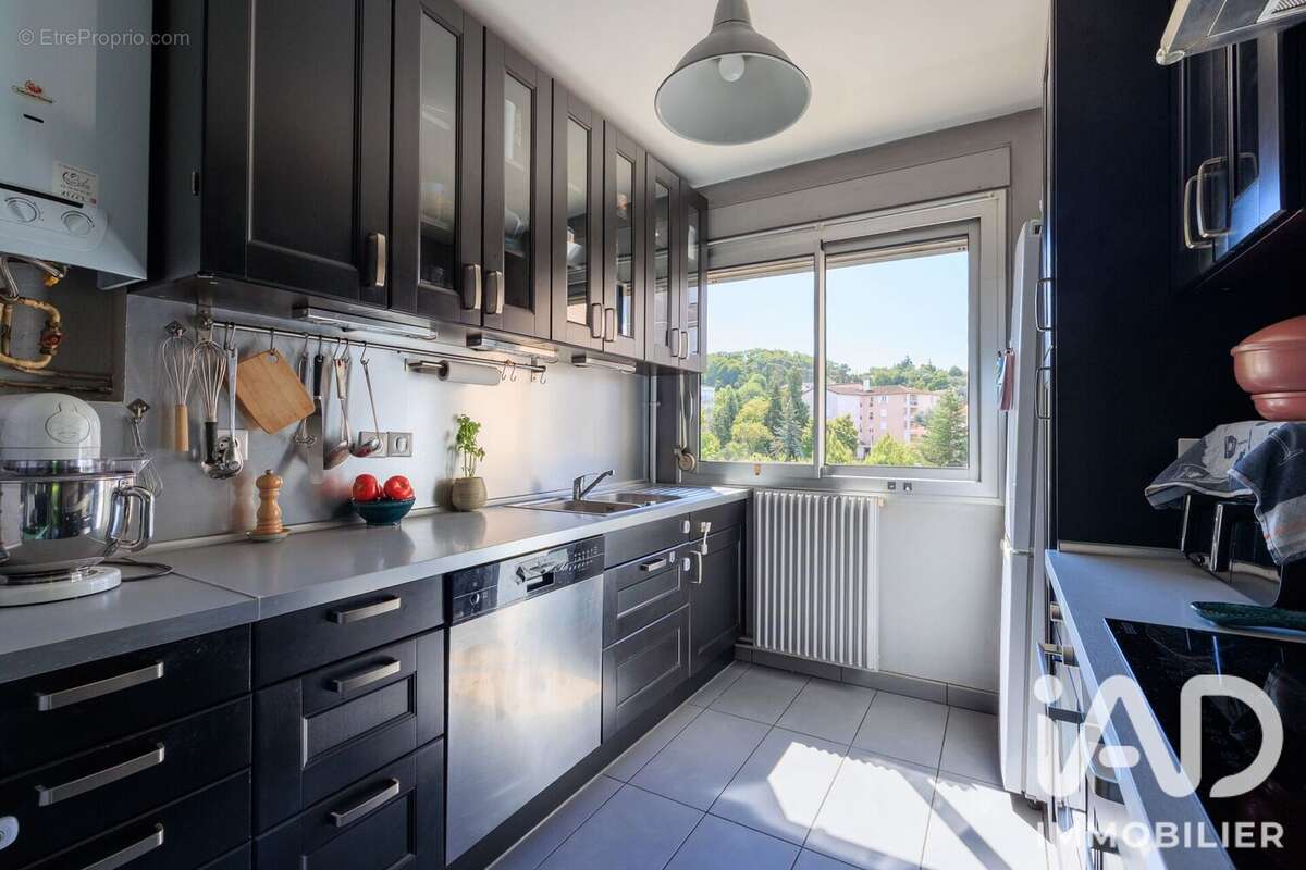 Appartement 95 m² à Tassin-La-Demi-Lune  - photo 9