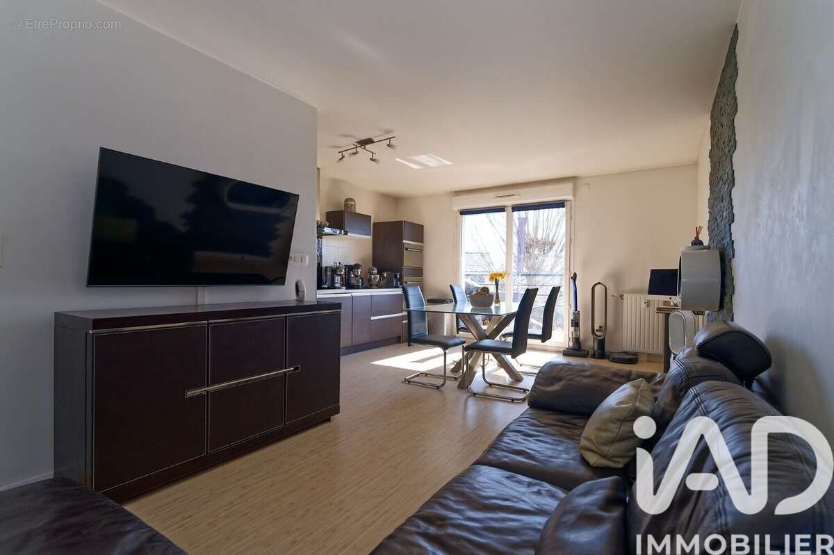 Photo 3 - Appartement à CLAYE-SOUILLY