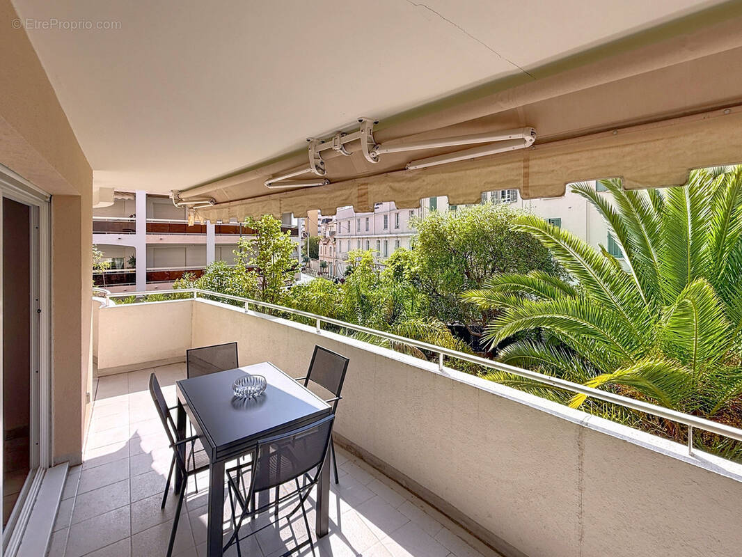 Appartement à CANNES