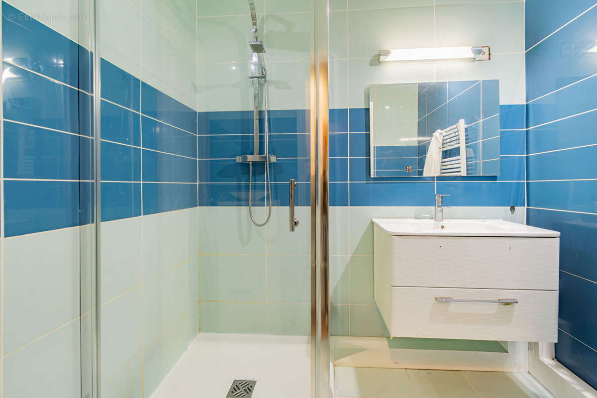 Appartement à MARSEILLE-2E