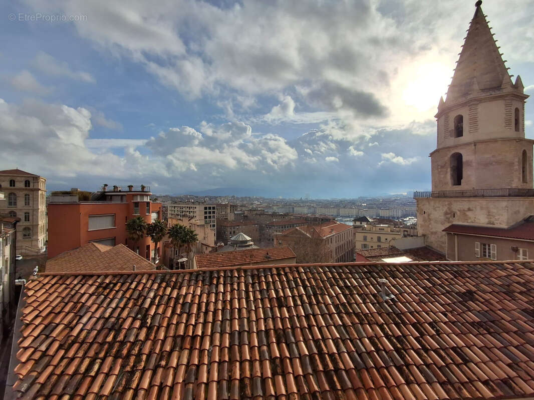 Appartement à MARSEILLE-2E