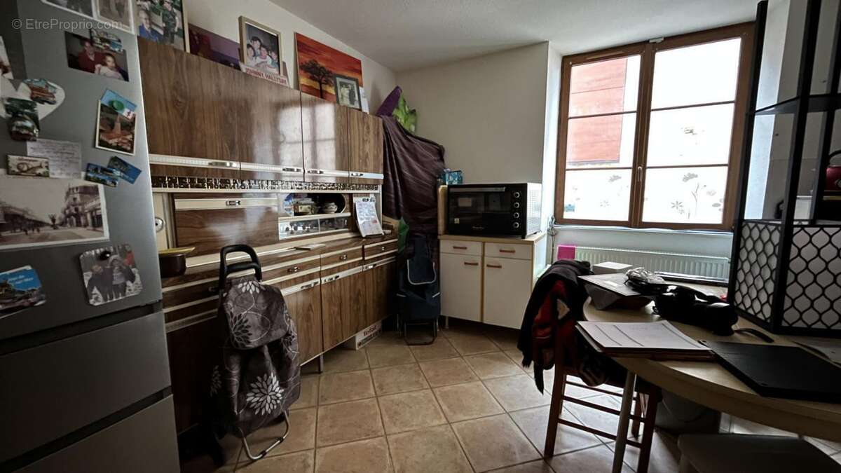 Petit immeuble de rapport en centre-ville - photo 7