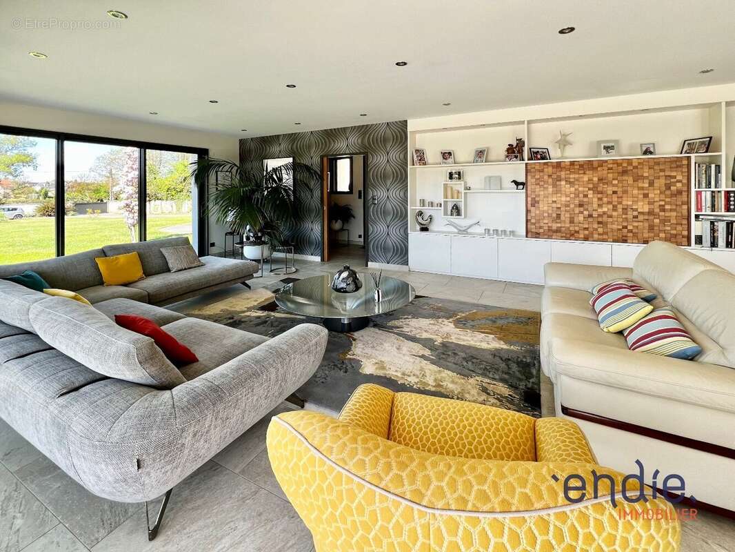 Maison à CHATELLERAULT