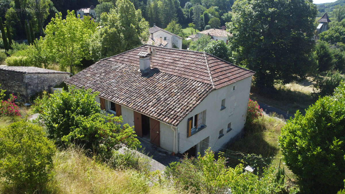 Maison à BAGAT-EN-QUERCY