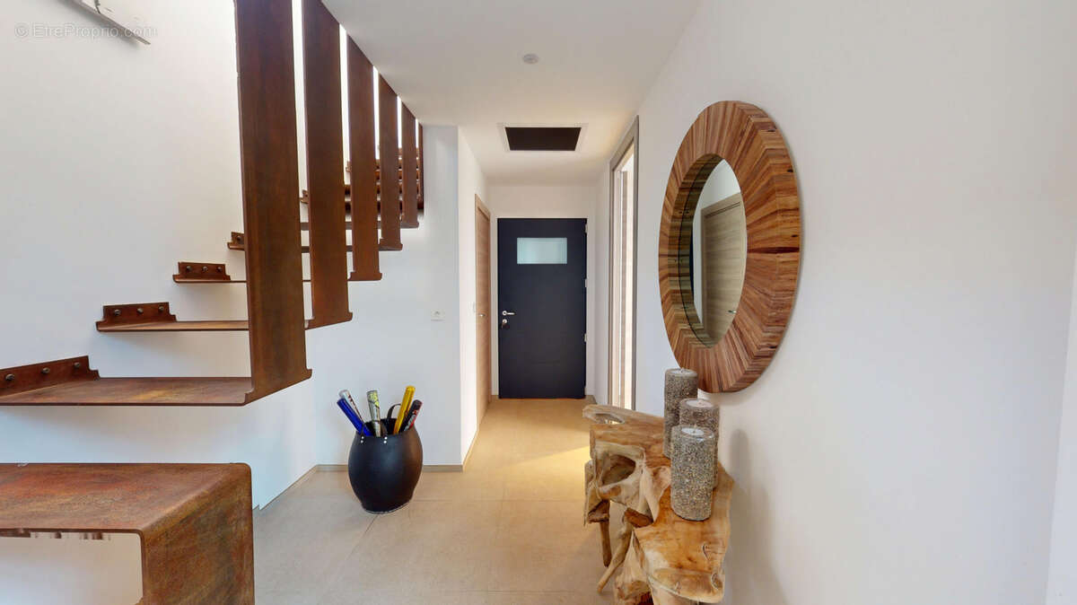 Maison à CARRY-LE-ROUET