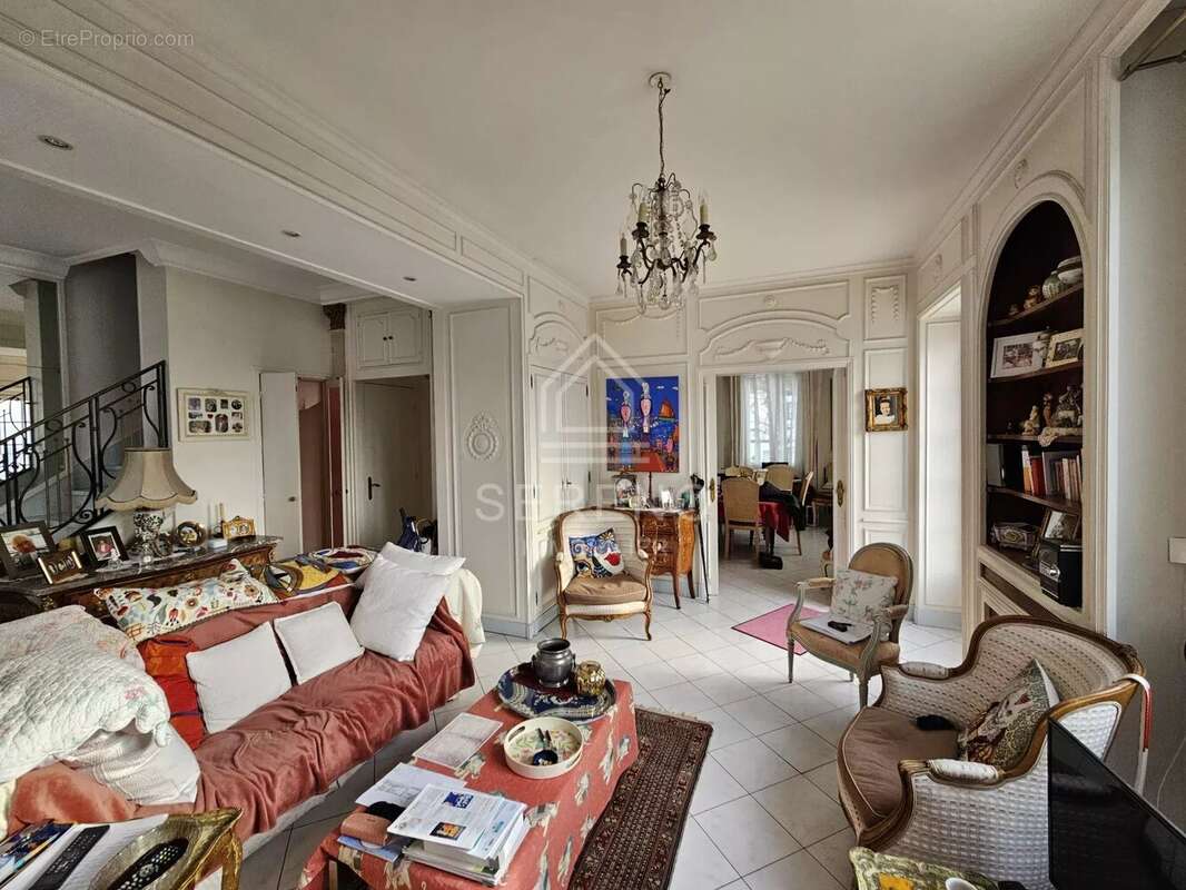 Maison à BRY-SUR-MARNE