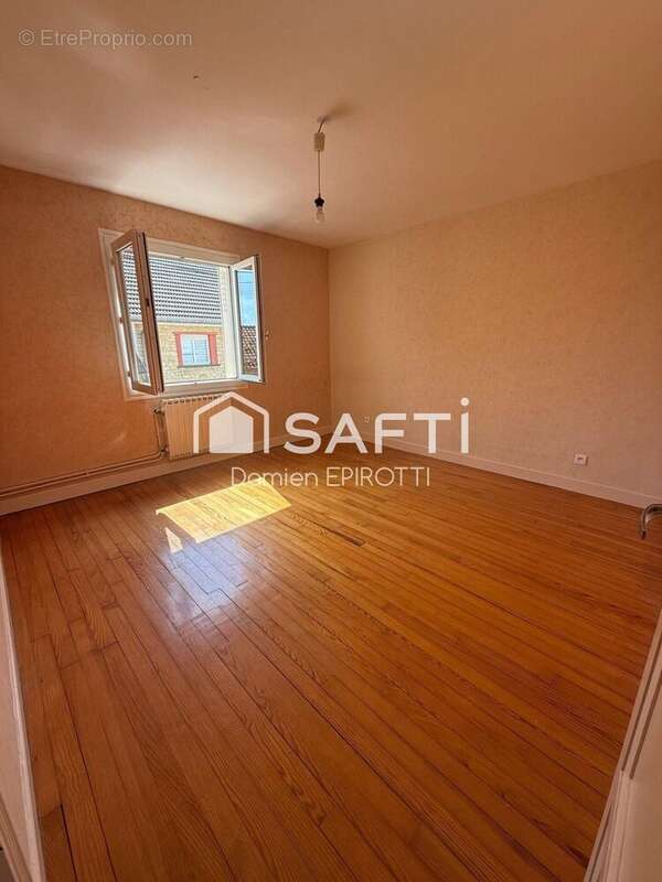 Maison 102 m² à Beaumont-En-Argonne  - photo 4