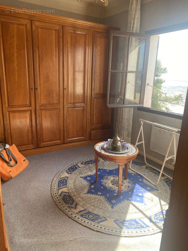 Maison à CASTAGNIERS