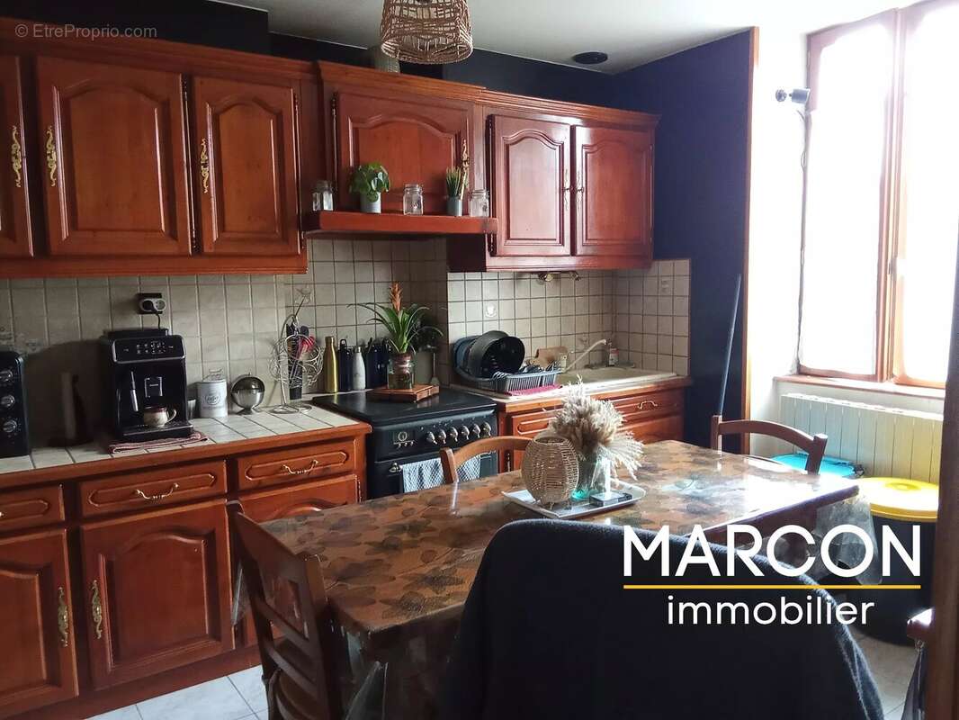 Maison 134 m² à Sainte-Feyre  - photo 5