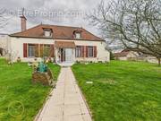 Maison à CHARNY-LE-BACHOT