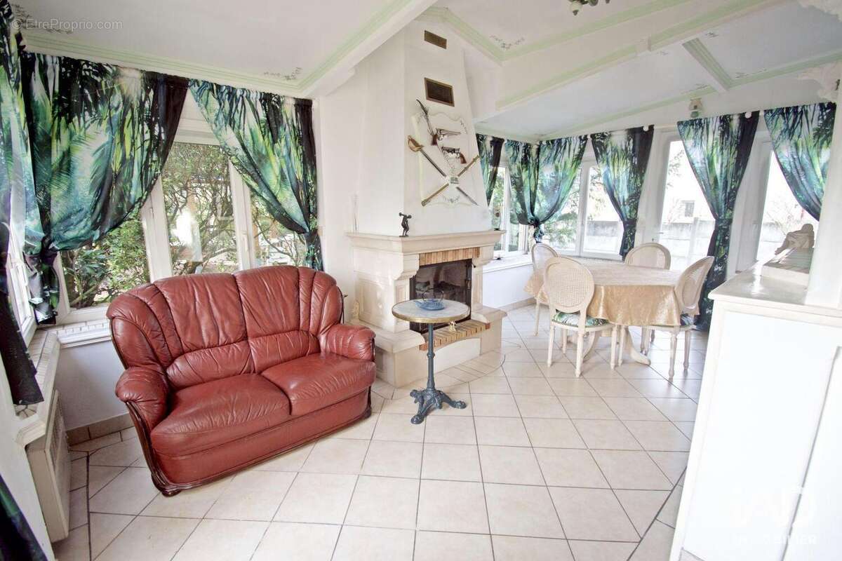 Photo 7 - Maison à SAINT-GERMAIN-LES-ARPAJON