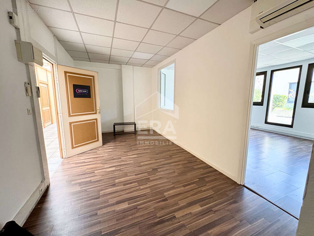 Bureaux 71m² à mougins - photo 6