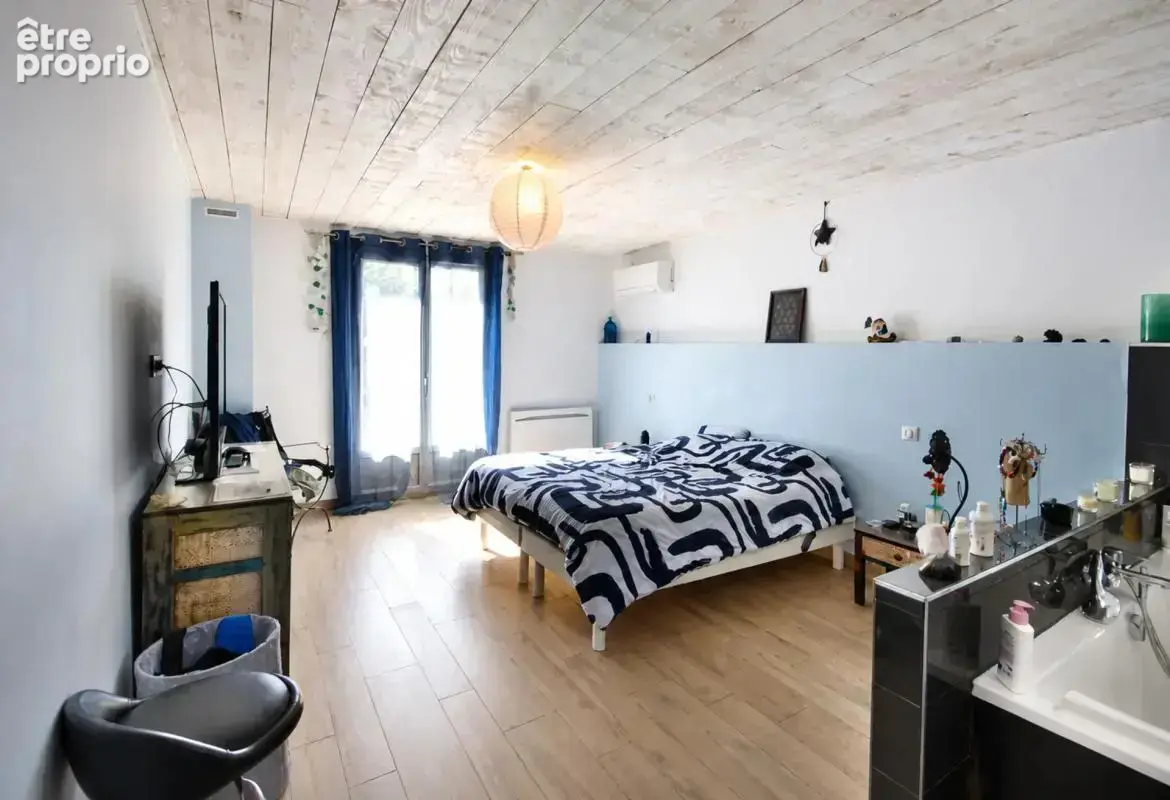 Maison de 8 pièces de 337 m² à La Sauvetat-de-Savères - photo 16