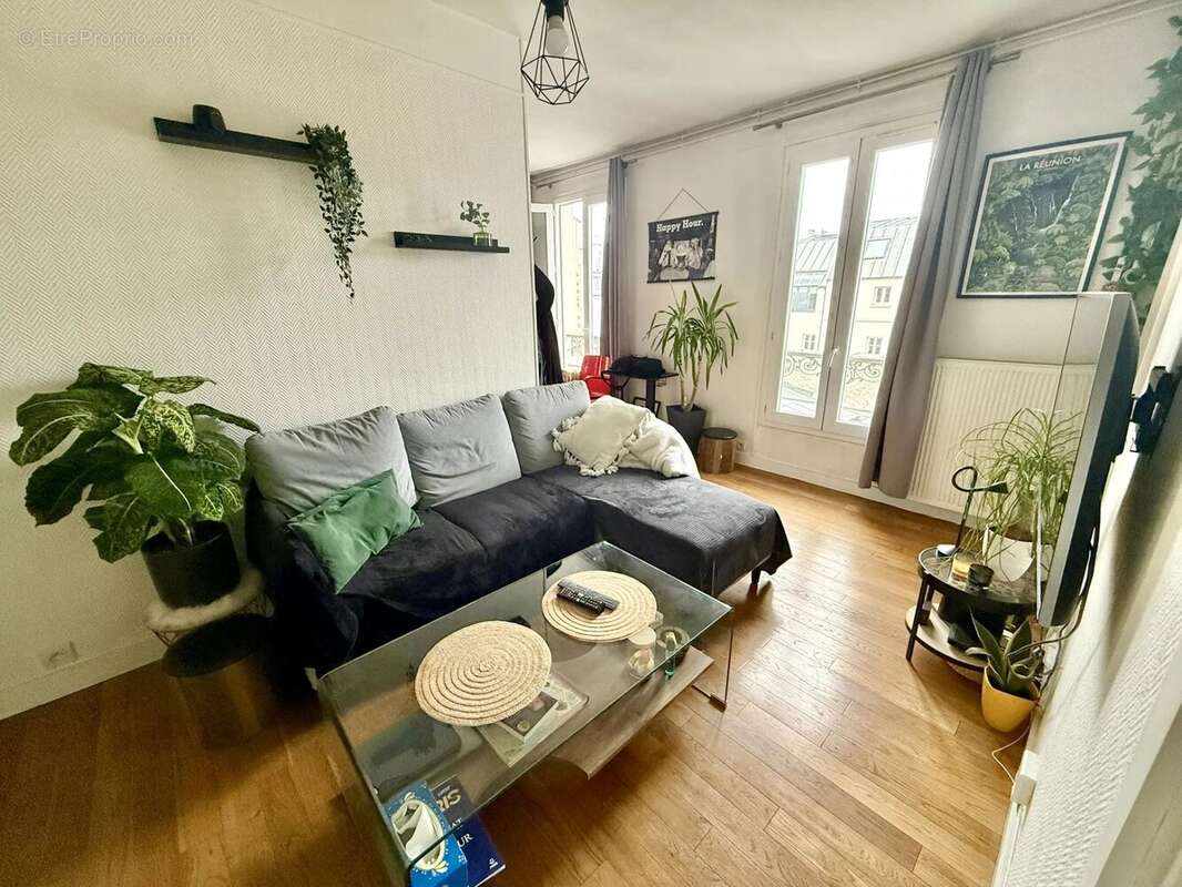 Appartement à PARIS-11E
