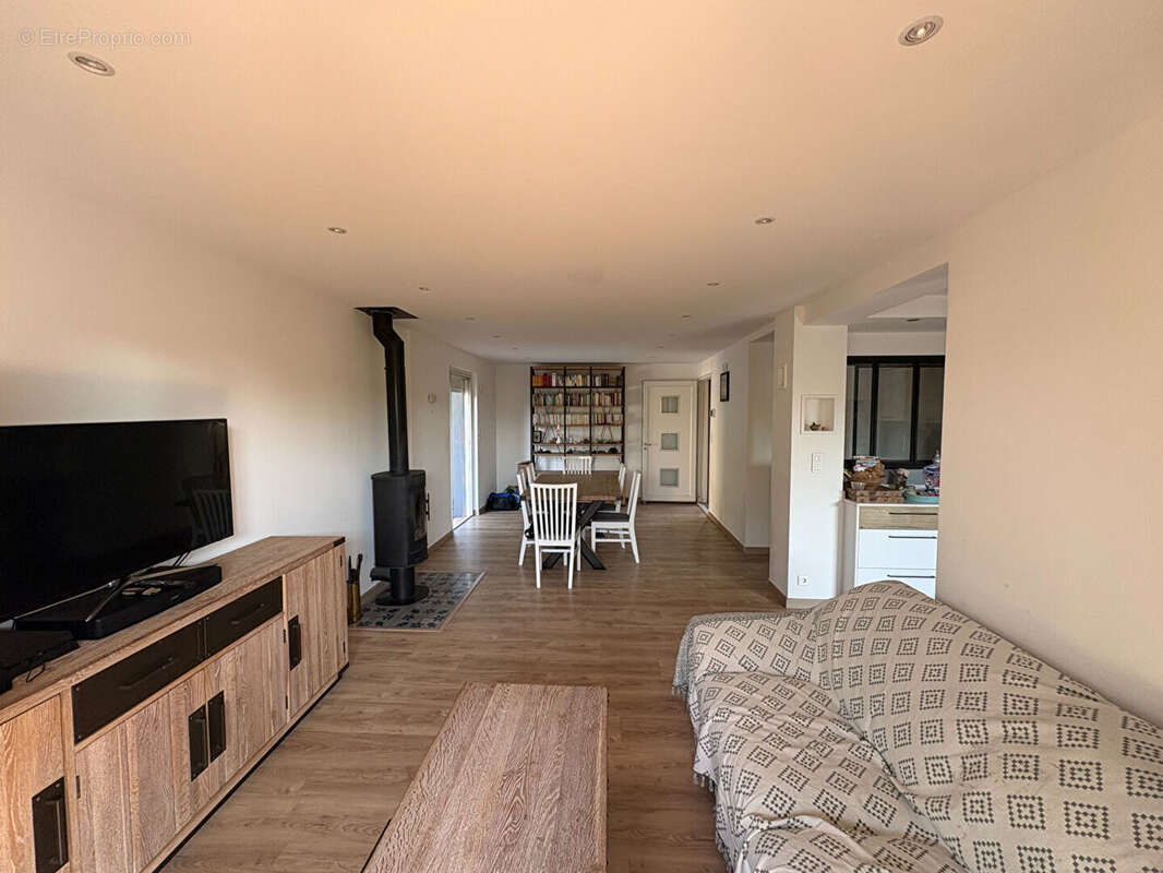 Maison à SAUSSET-LES-PINS