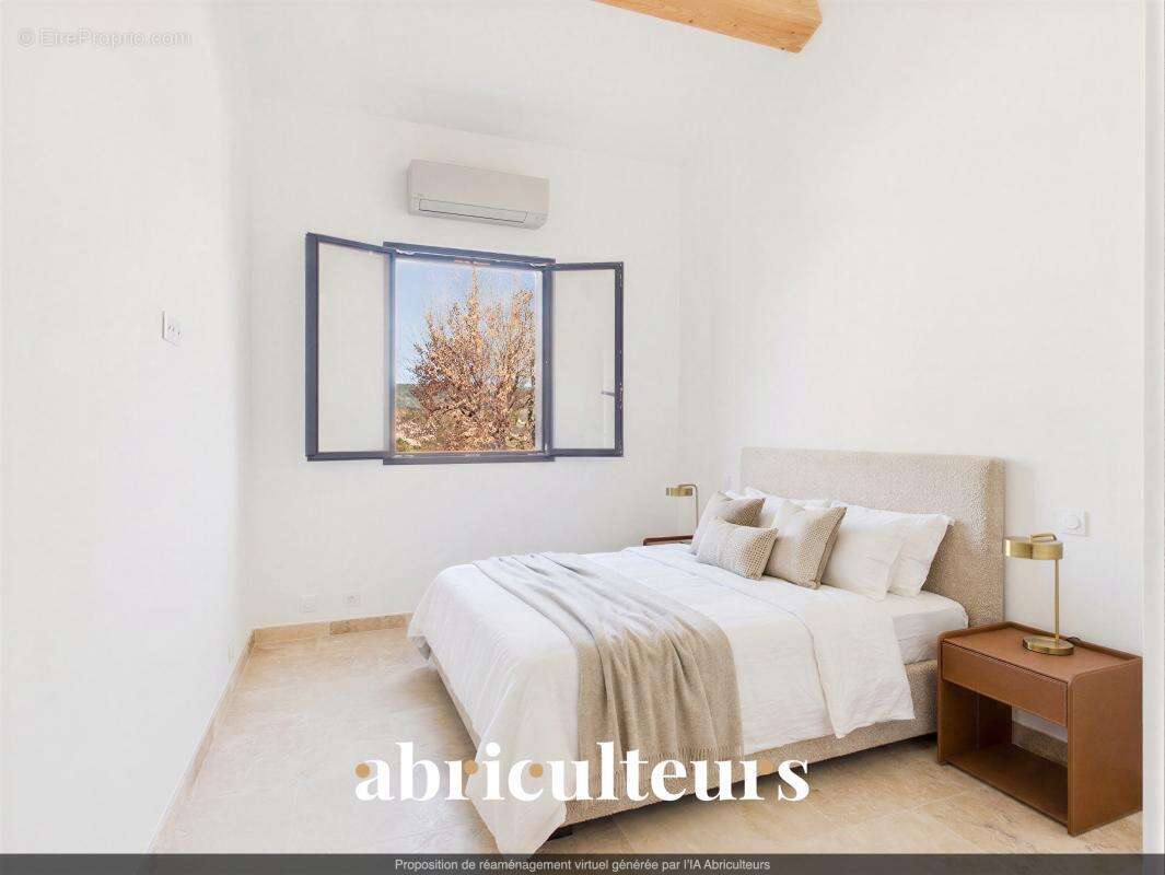 Maison de village rénovée, toutes commodités à pied en vente à Lambesc (13410) - photo 13