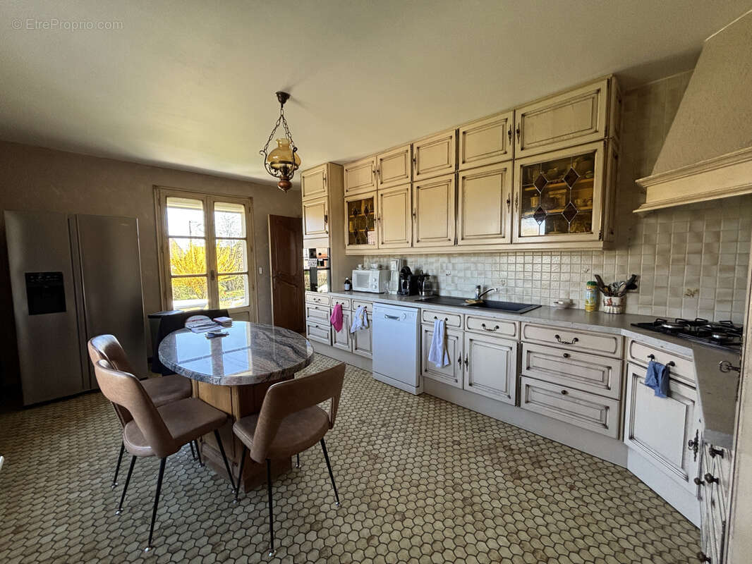 Maison à ARNAY-LE-DUC