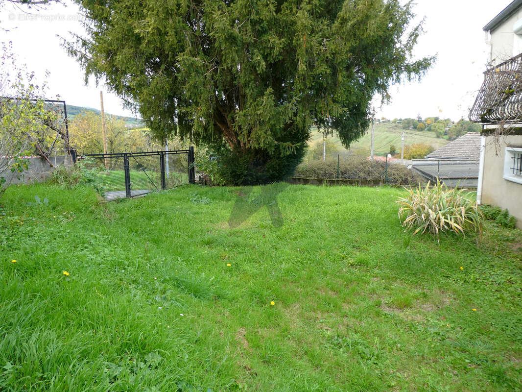 Maison à BESSENAY