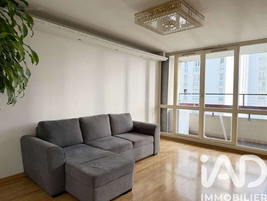 Appartement 62 m² à Aubervilliers  - photo 2