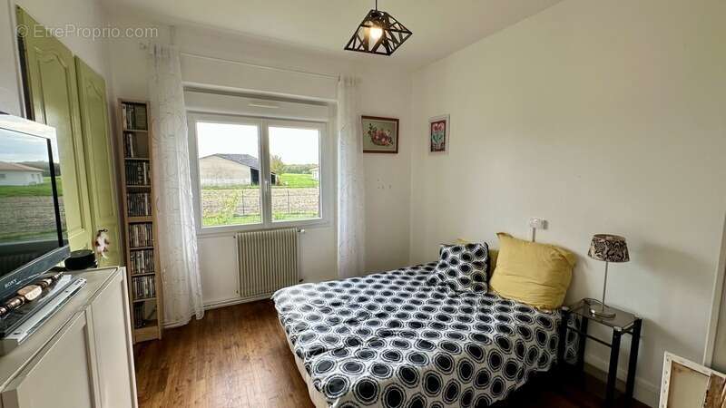 Maison à SAINT-BONNET