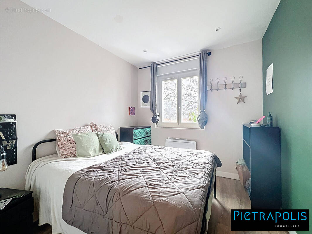 Appartement 27 m² à Oullins  - photo 2
